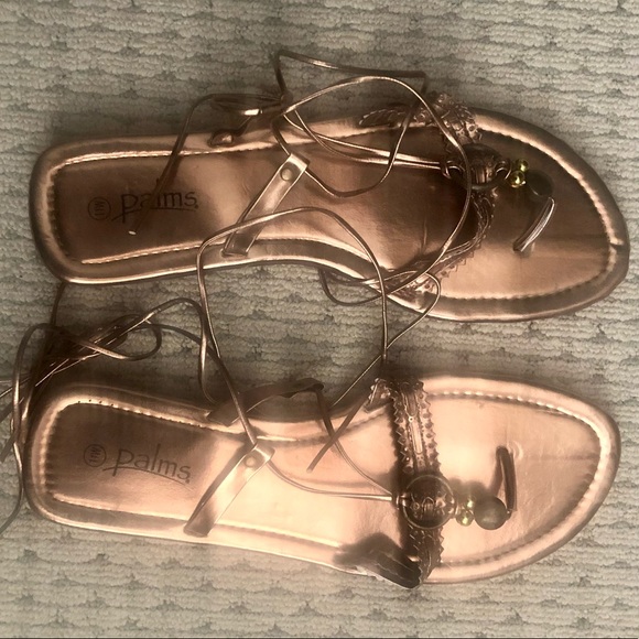Women’s Tie Leg Design Strappy Sandal - Picture 3 of 5